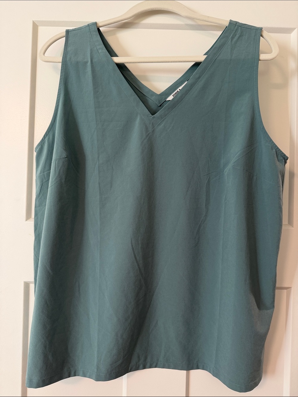 Eddie Bauer UPF 50 V-Neck Sleeveless Tank